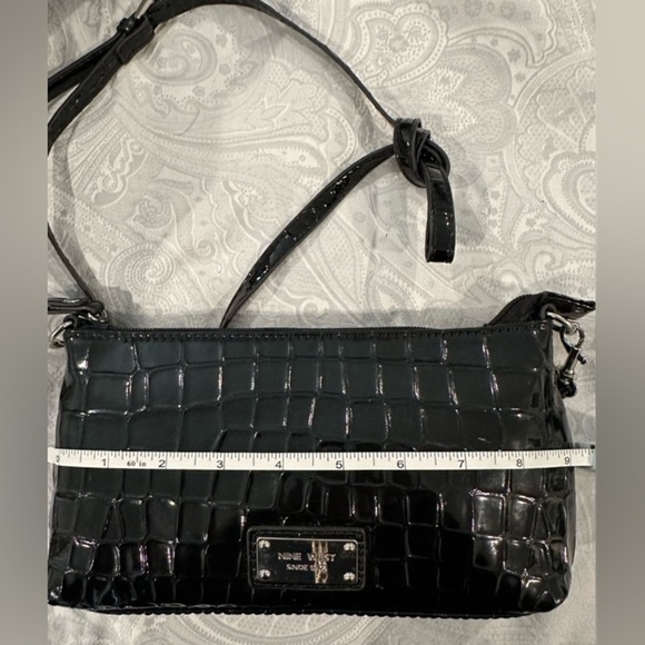 NINE WEST Croc-Embossed Patent Leather Crossbody w/Adjustable Strap, EUC - Picture 7 of 7